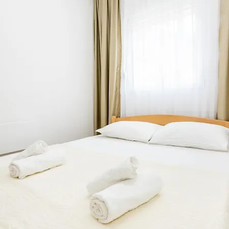 아파트 Nur With Garden *