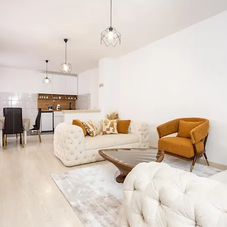 아파트 Nur With Garden 모스타르