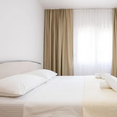 Nur With Garden 아파트 *