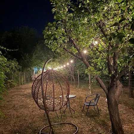 Nur With Garden 모스타르